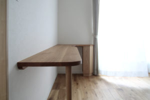 家具　山形　TIMBERCOURT テーブル