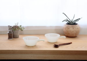 ネットショップ ヨーロッパ アメリカ ビンテージ 耐熱スープ皿 Heat soup dish カップ プレート ソーサー ランプ 金物 山形