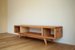 ダイニングテーブル | テーブル | 山形・仙台を中心にオリジナル家具・オーダー家具、インテリアのデザイン・製作・納品をおこなっています。おしゃれ。