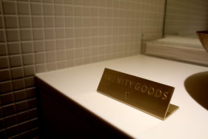 真鍮手洗いボール | 店舗内装 | ダイニングテーブル | テーブル | 山形・仙台を中心にオリジナル家具・オーダー家具、インテリアのデザイン・製作・納品をおこなっています。おしゃれ。